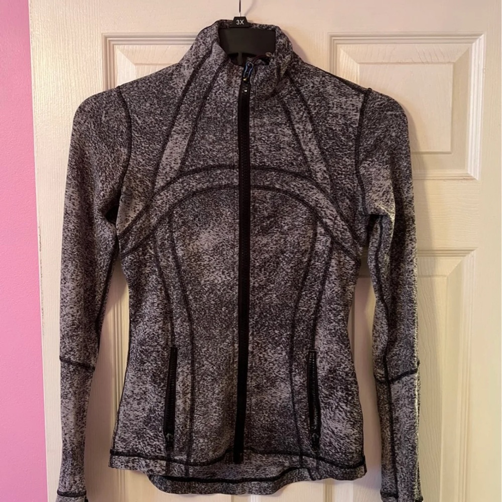 Lululemon define